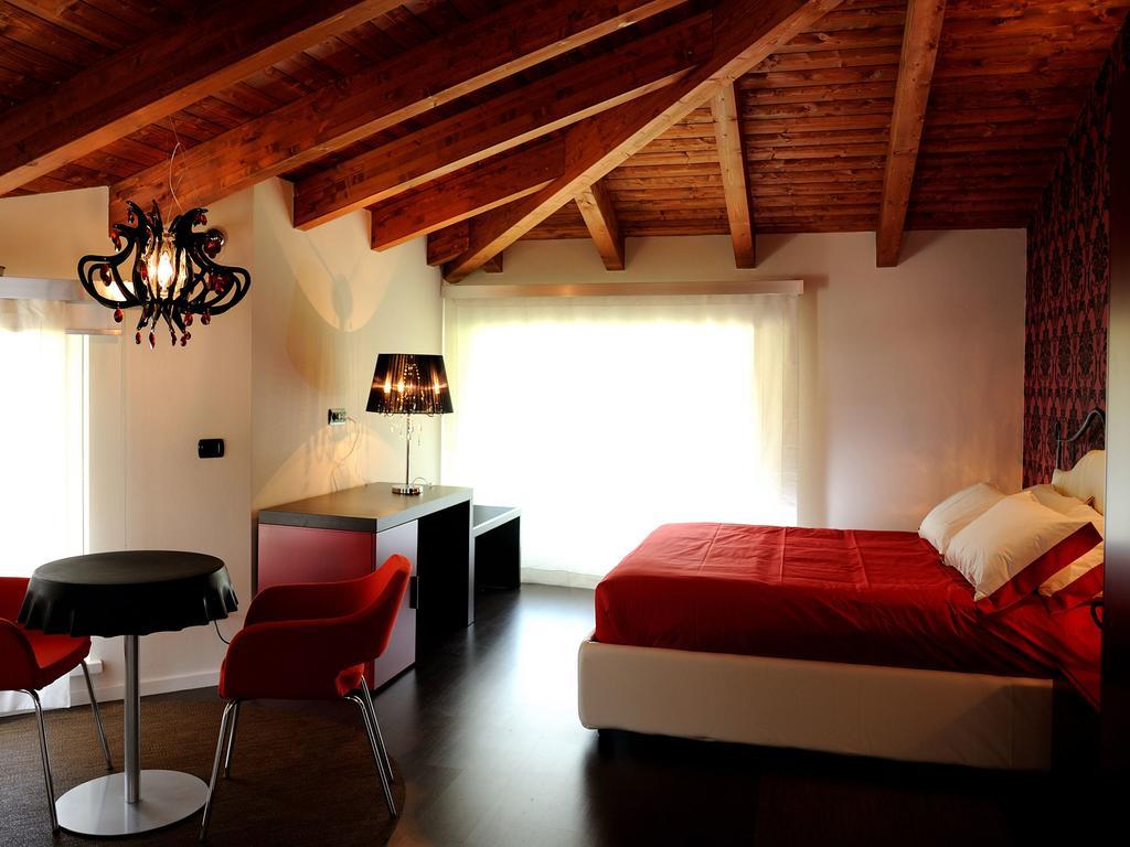 Foresteria Del Castello Torre Canavese Екстериор снимка
